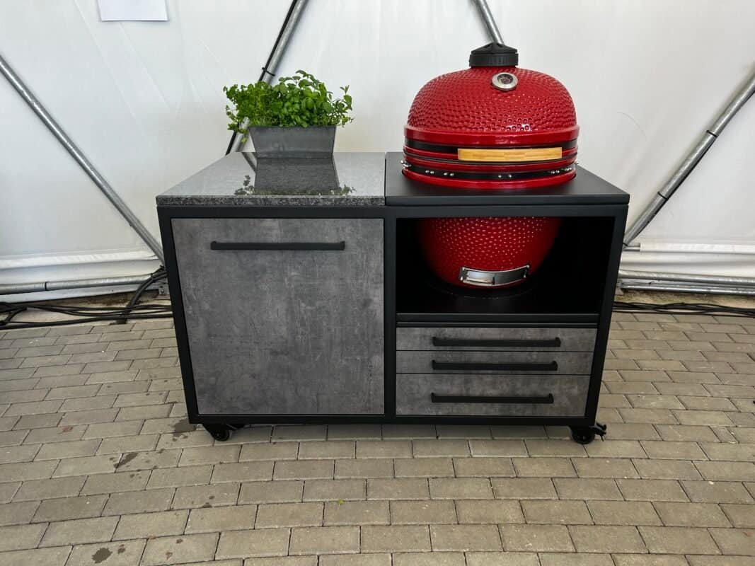 Outdoor kitchen